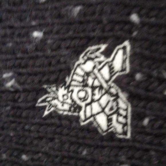 NWT NHL Coyotes Beanie - Picture 1 of 4